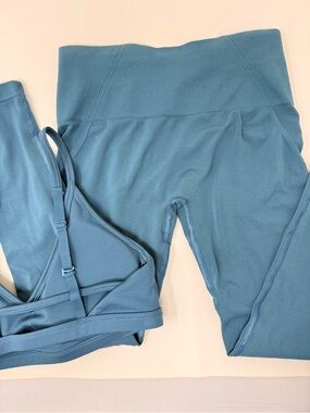 Oner Active matching workout set, small, worn once, leggings, sports bra, blue